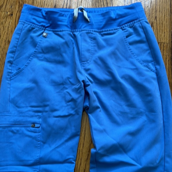 Figs Zamora Joggers - Picture 2 of 13